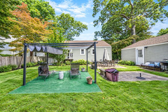 78 E 17th Street, Huntington Station, NY 11746