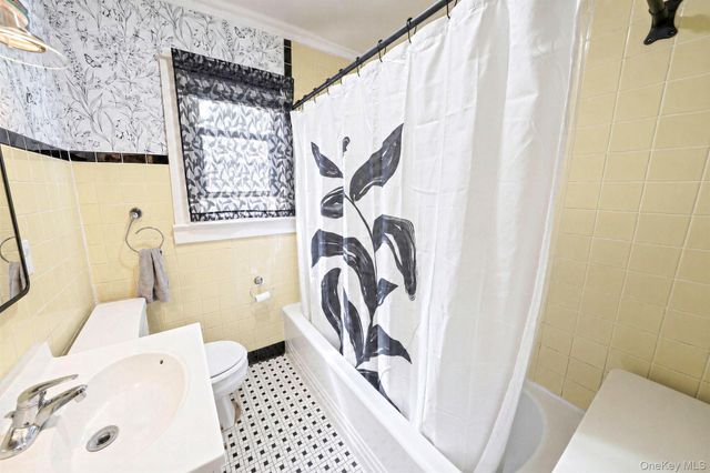 78 E 17th Street, Huntington Station, NY 11746