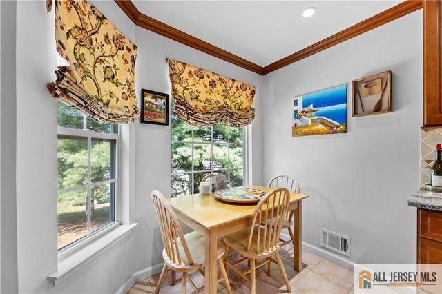 28 Garfield Way, Montgomery, NJ 08540