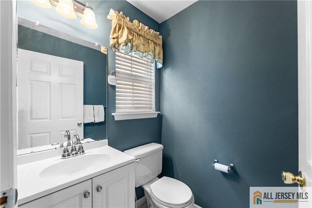 28 Garfield Way, Montgomery, NJ 08540
