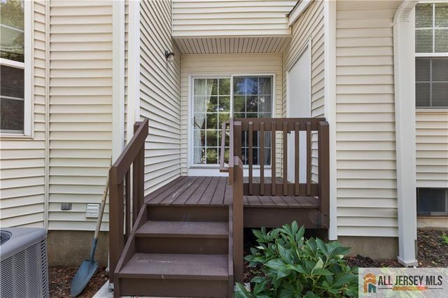 28 Garfield Way, Montgomery, NJ 08540