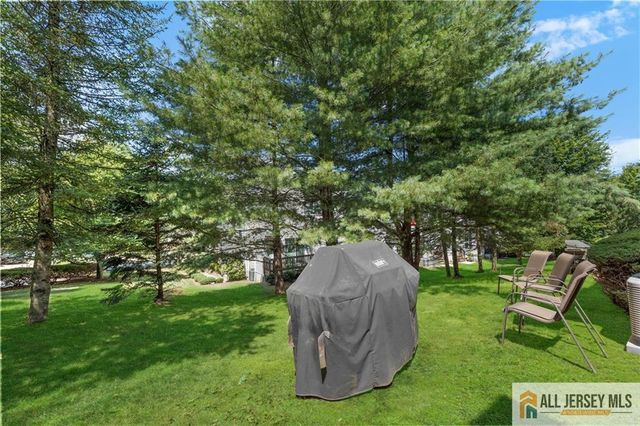 28 Garfield Way, Montgomery, NJ 08540