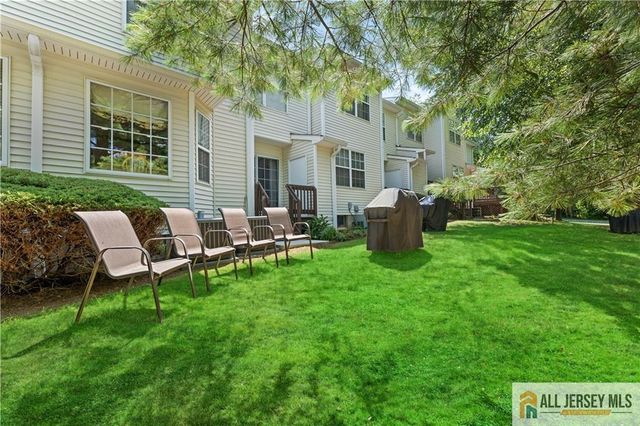 28 Garfield Way, Montgomery, NJ 08540
