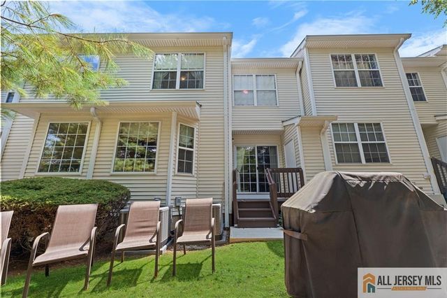 28 Garfield Way, Montgomery, NJ 08540