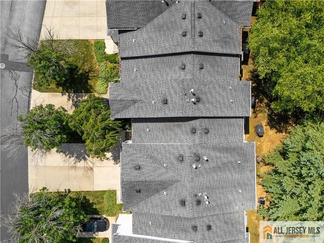 28 Garfield Way, Montgomery, NJ 08540