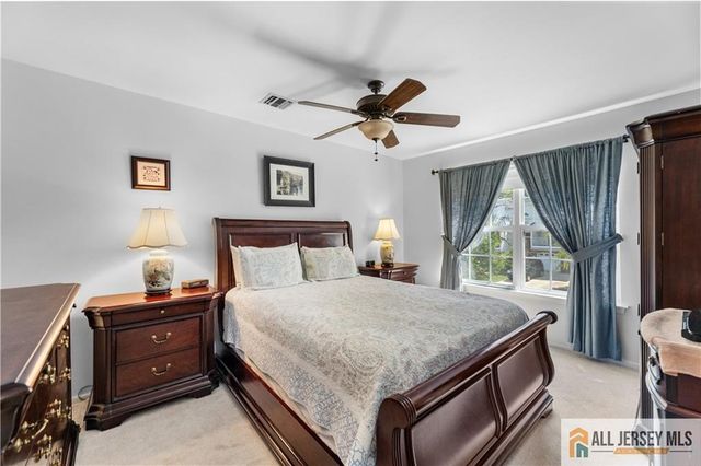 28 Garfield Way, Montgomery, NJ 08540