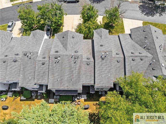28 Garfield Way, Montgomery, NJ 08540