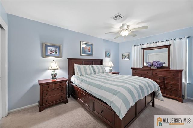 28 Garfield Way, Montgomery, NJ 08540