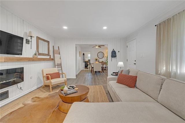 3927 Boulder Park SW Drive, Atlanta, GA 30331