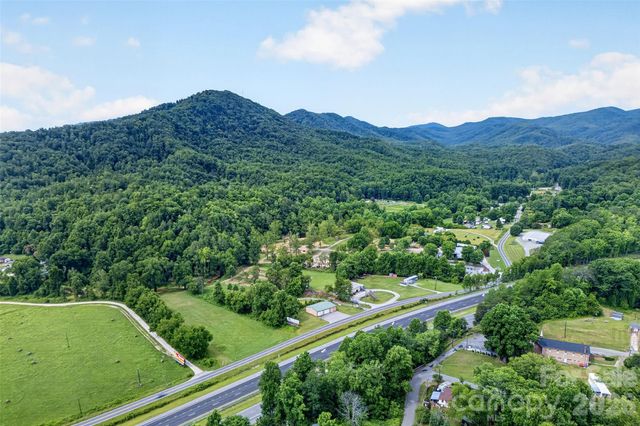 533 Catawba River Road, Old Fort, NC 28762
