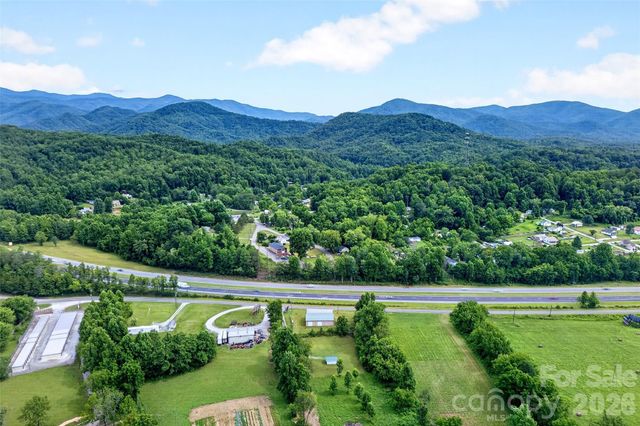 533 Catawba River Road, Old Fort, NC 28762