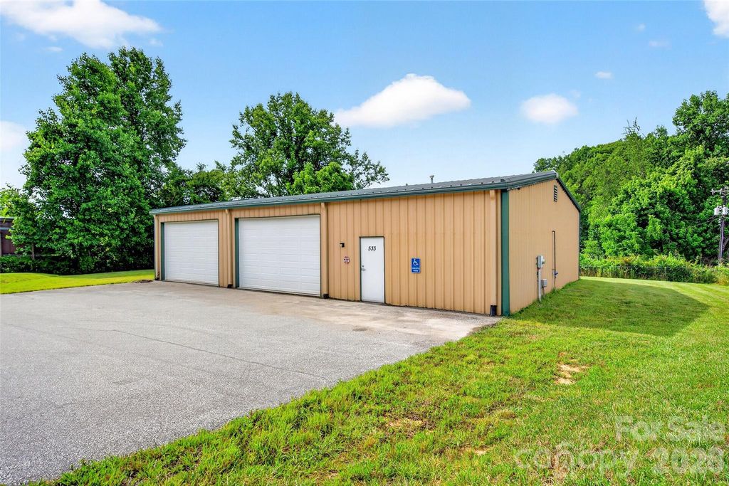 533 Catawba River Road, Old Fort, NC 28762