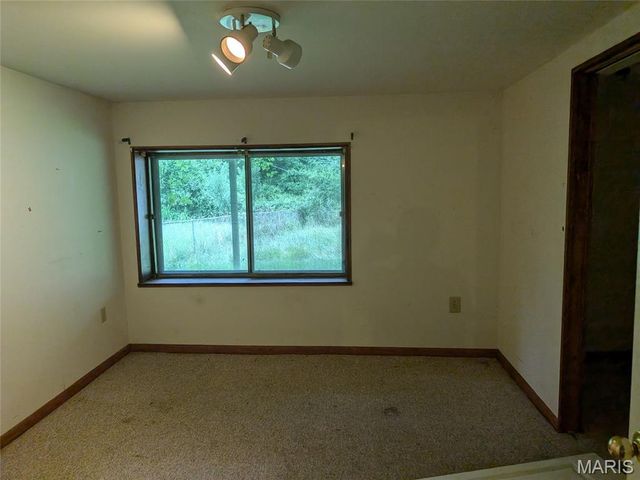 645 Shepley Drive, Unincorporated, MO 63137