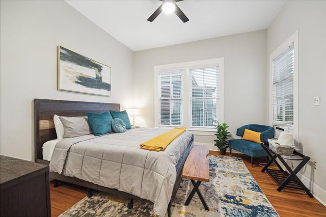 1607 Avenue L, Galveston, TX 77550