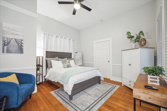 1607 Avenue L, Galveston, TX 77550