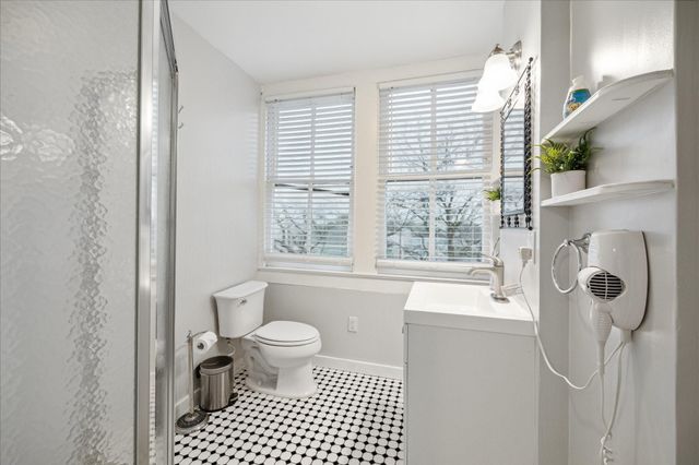 1607 Avenue L, Galveston, TX 77550