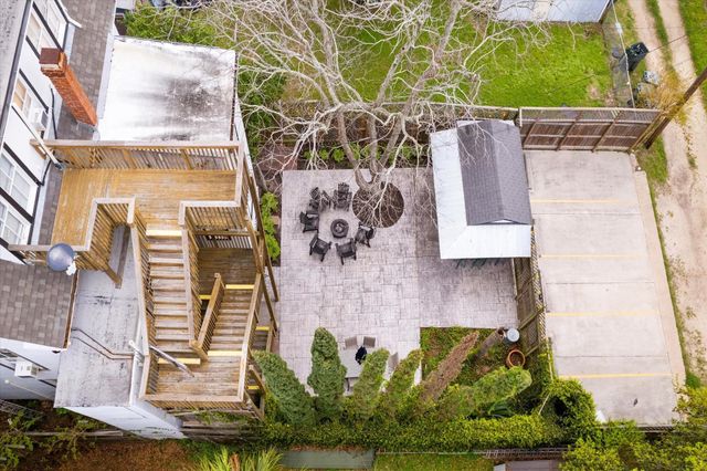 1607 Avenue L, Galveston, TX 77550