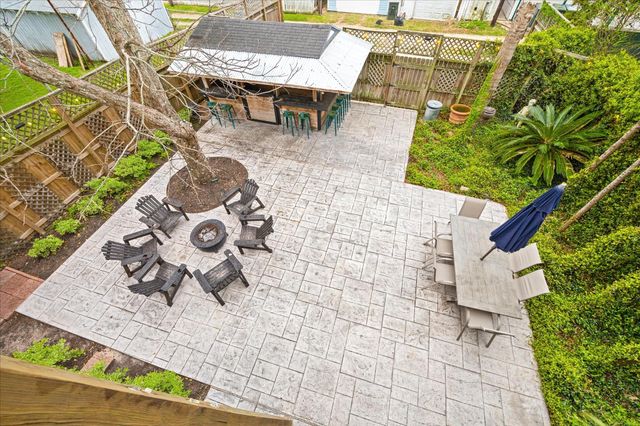 1607 Avenue L, Galveston, TX 77550