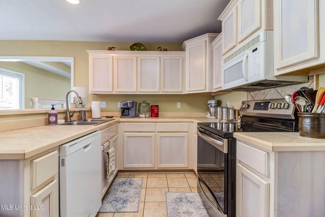 321 Woodcrest Drive, Long Beach, MS 39560