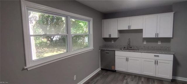 4 Sampson PL, Portsmouth, VA 23702