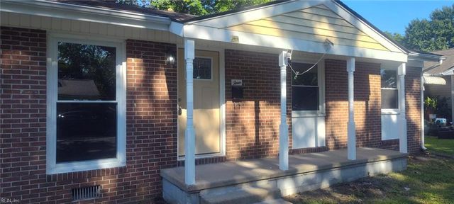 4 Sampson PL, Portsmouth, VA 23702