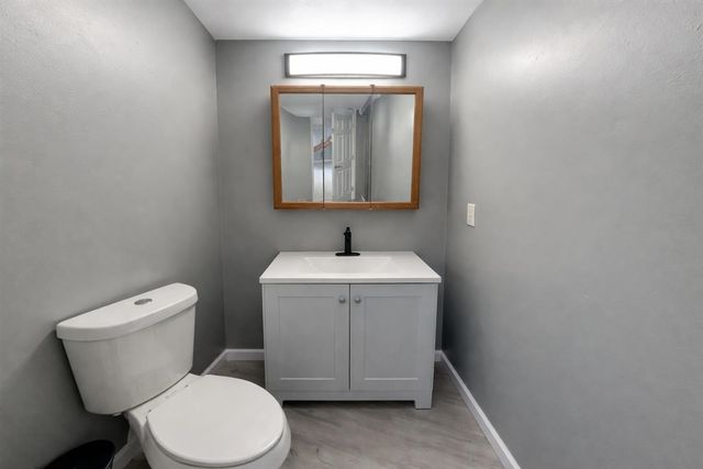 910 Monroe Street, Carleton, MI 48117