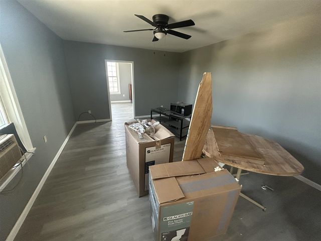 910 Monroe Street, Carleton, MI 48117