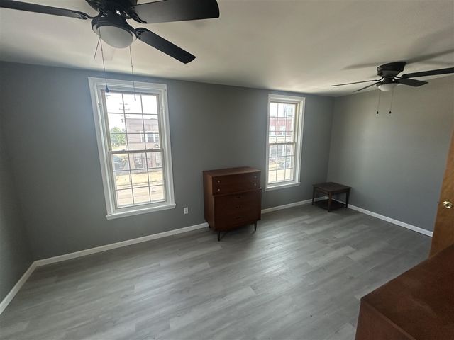 910 Monroe Street, Carleton, MI 48117