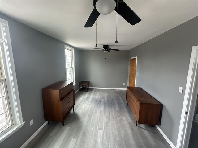 910 Monroe Street, Carleton, MI 48117