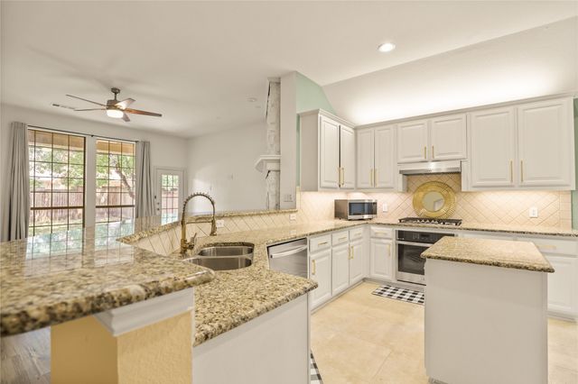 1900 Woodway Drive, Mckinney, TX 75071