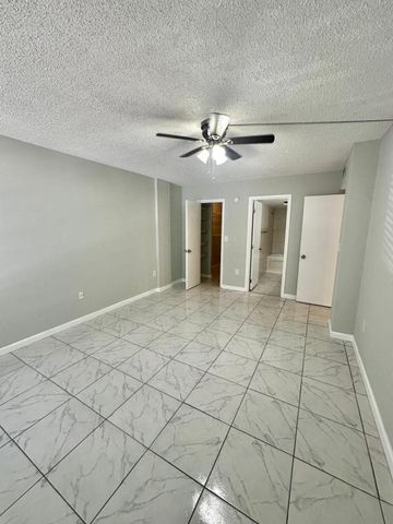 4158 Inverrary Drive 202, Lauderhill, FL 33319