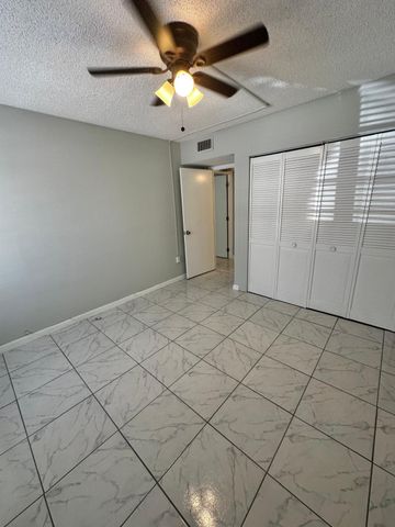 4158 Inverrary Drive 202, Lauderhill, FL 33319