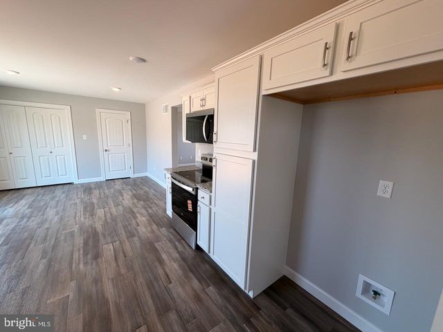 303 RINE DR, Shippensburg, PA 17257