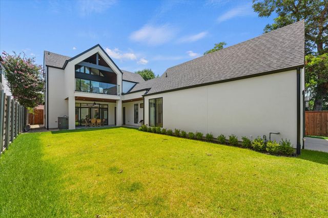7619 Kenwell Street, Dallas, TX 75209