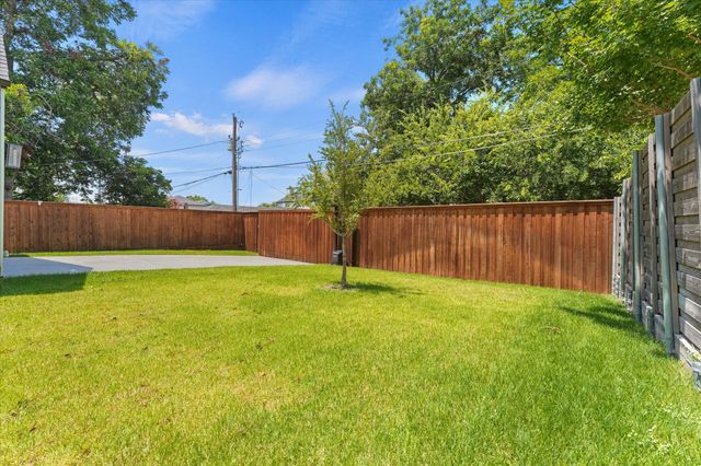 7619 Kenwell Street, Dallas, TX 75209