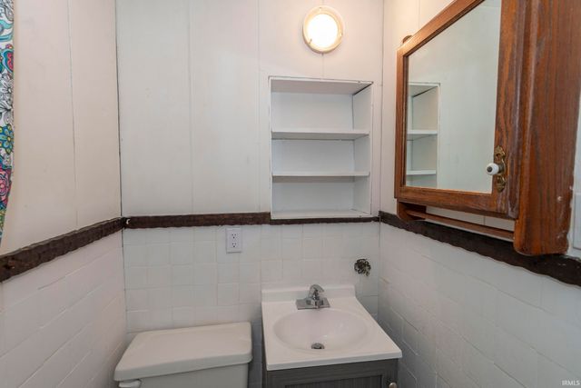309 S Shore Drive, Elkhart, IN 46516