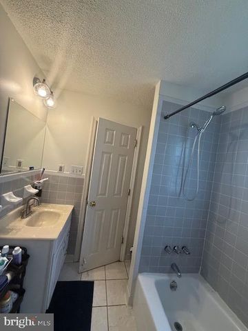 12601 LIVINGSTON RD, Fort Washington, MD 20744