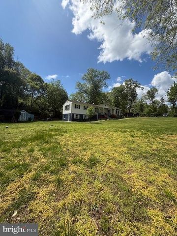 12601 LIVINGSTON RD, Fort Washington, MD 20744