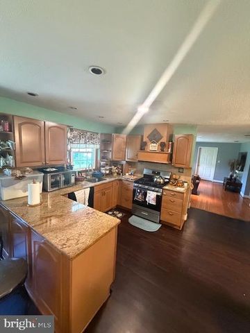 12601 LIVINGSTON RD, Fort Washington, MD 20744