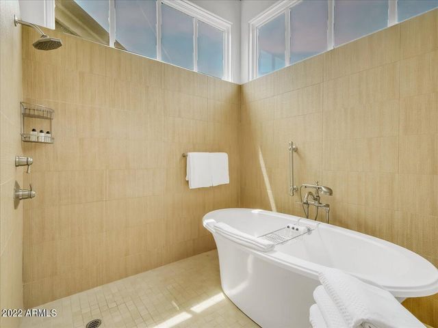 6000 E Camelback Road 7707, Scottsdale, AZ 85251