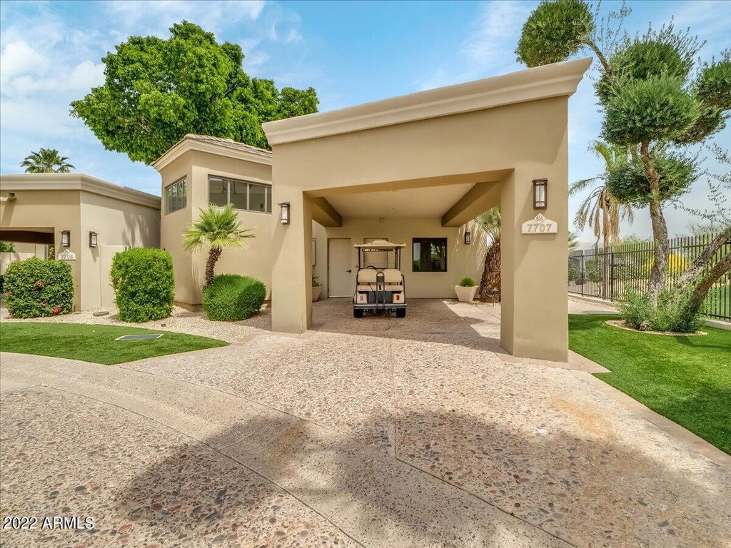 Image 40 of property listing at 6000 E Camelback Road 7707, Scottsdale, AZ 85251