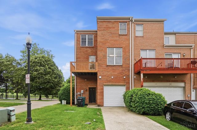710 W Court Street, Cincinnati, OH 45203