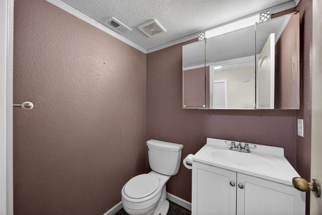 525 Samuel Way, Sacramento, CA 95838