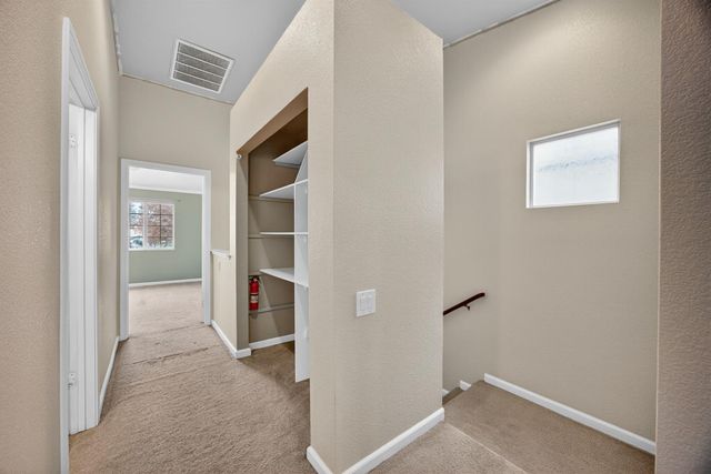 525 Samuel Way, Sacramento, CA 95838