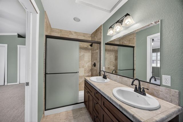 525 Samuel Way, Sacramento, CA 95838