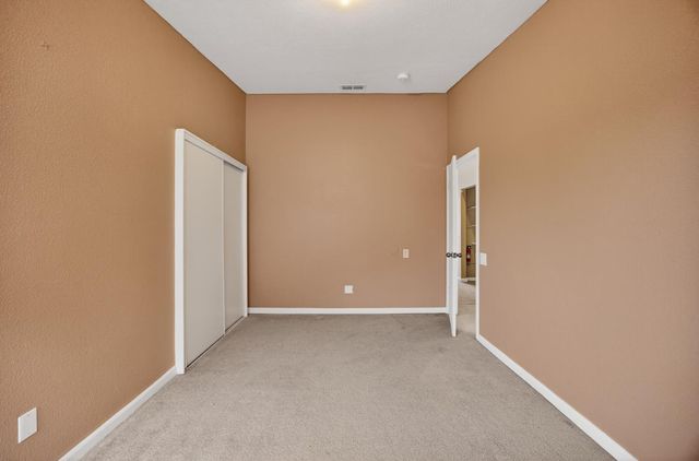 525 Samuel Way, Sacramento, CA 95838