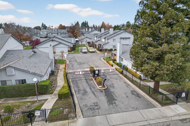 525 Samuel Way, Sacramento, CA 95838