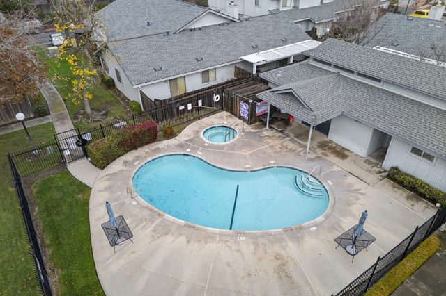 525 Samuel Way, Sacramento, CA 95838