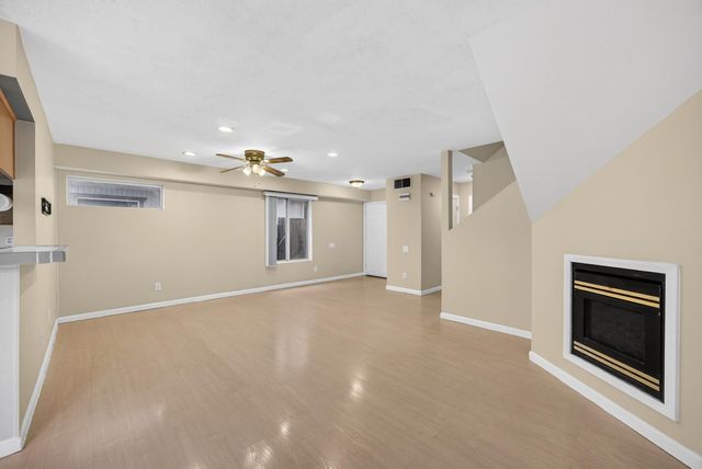 525 Samuel Way, Sacramento, CA 95838