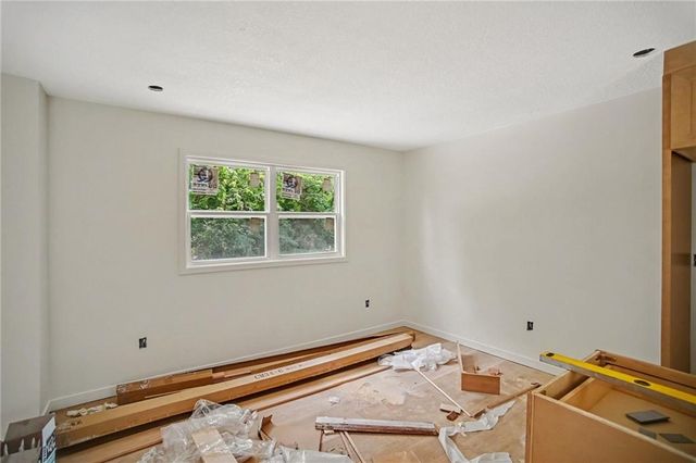 3008 N 48th Terrace, Kansas City, KS 66104